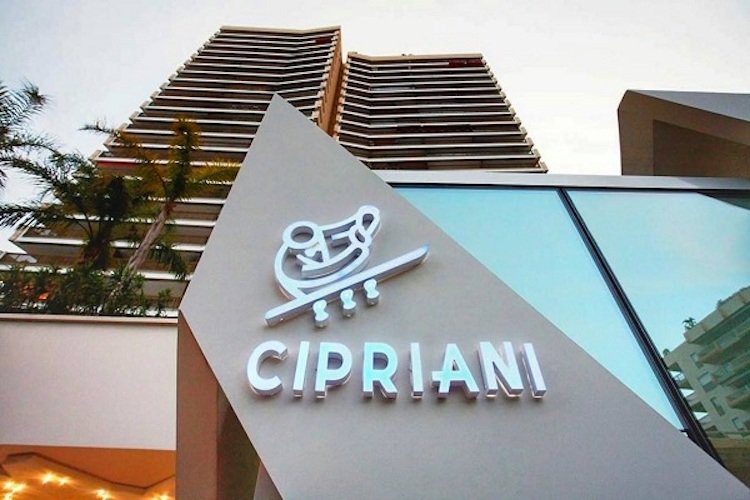  Cipriani, con 40 milioni di dollari si riprende il gruppo e apre a Milano