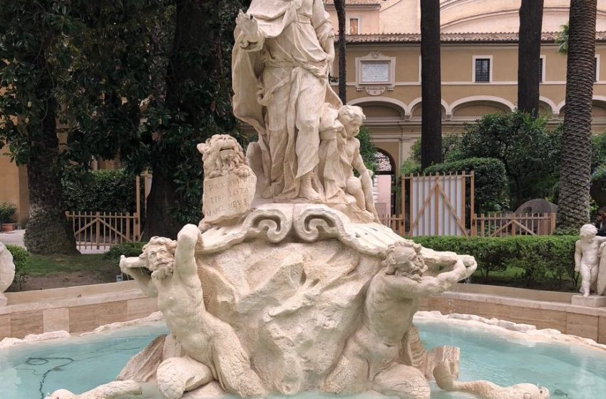  Rigoni di Asiago, inaugurato il restauro della fontana di Palazzo Venezia