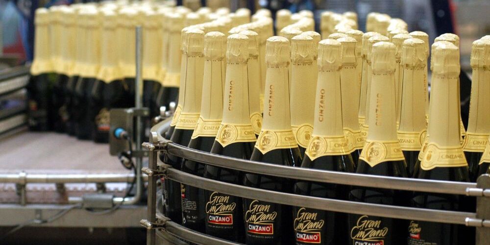  Caffo riceve 40 mln da Unicredit e si prepara ad acquisire Cinzano